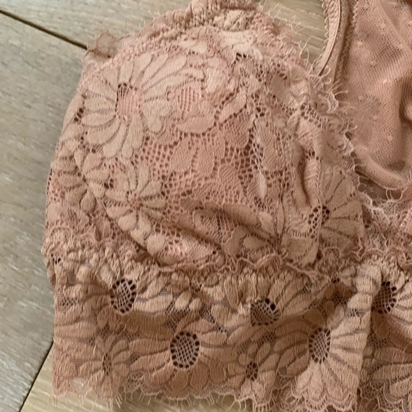 Aerie Padded Bralette with lace - Picture 3 of 4